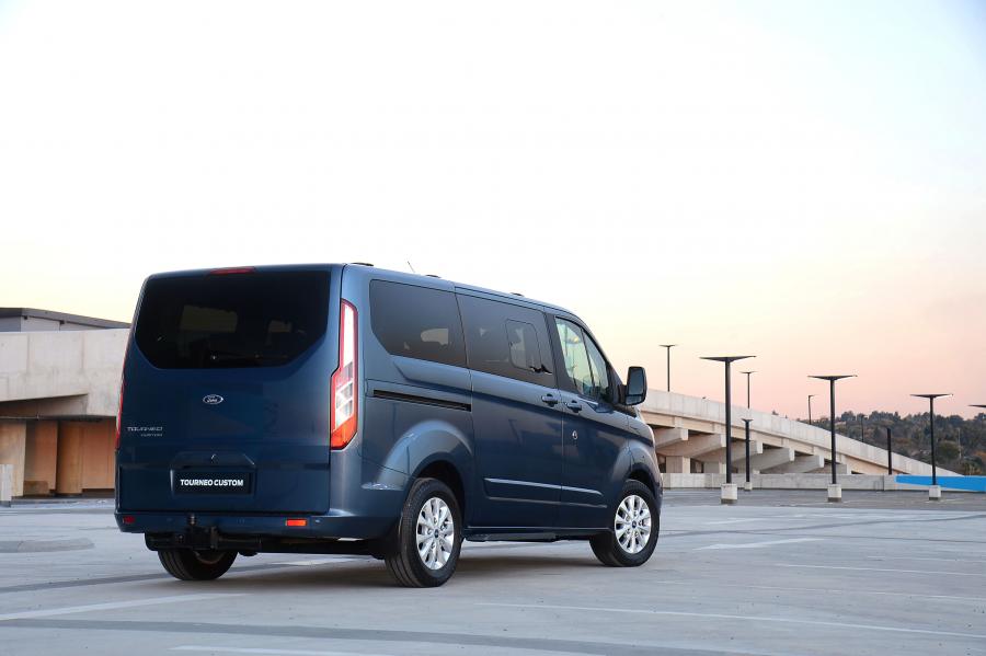  Ford Tourneo Custom Limited 2019 года  (ZA) (фото 23 из 40)
